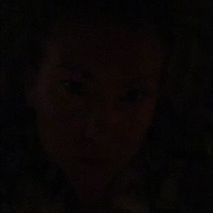 Meet your Posher, Chloe